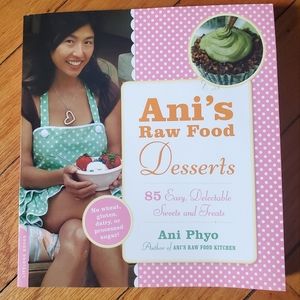 Raw food dessert recipe book